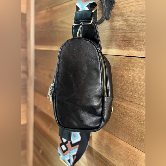 Black Sling Crossbody Vegan Leather Bag - Picture 2 of 3